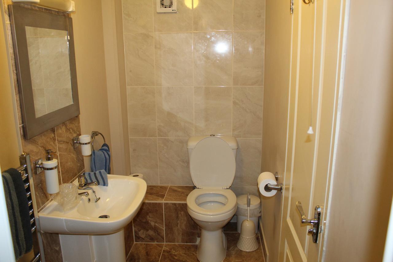 Brewery Farm House Bed & Breakfast Σουίντον Εξωτερικό φωτογραφία
